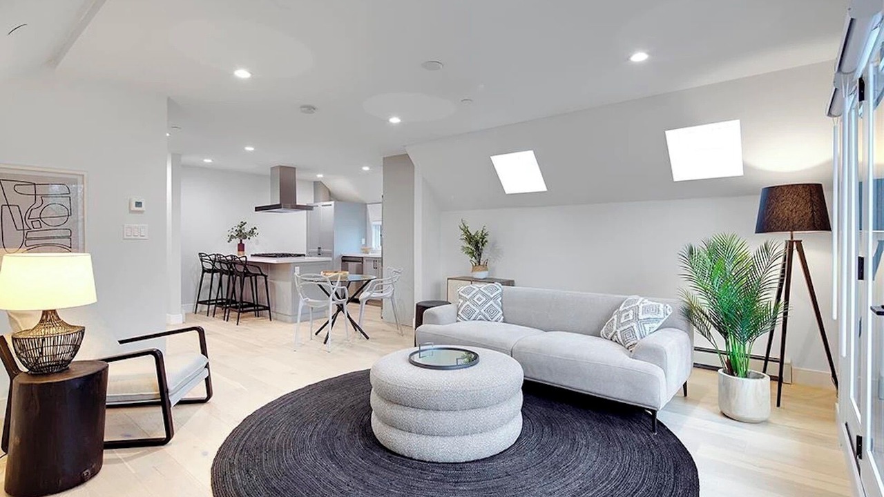 Photo of Livingroom in Kitsilano