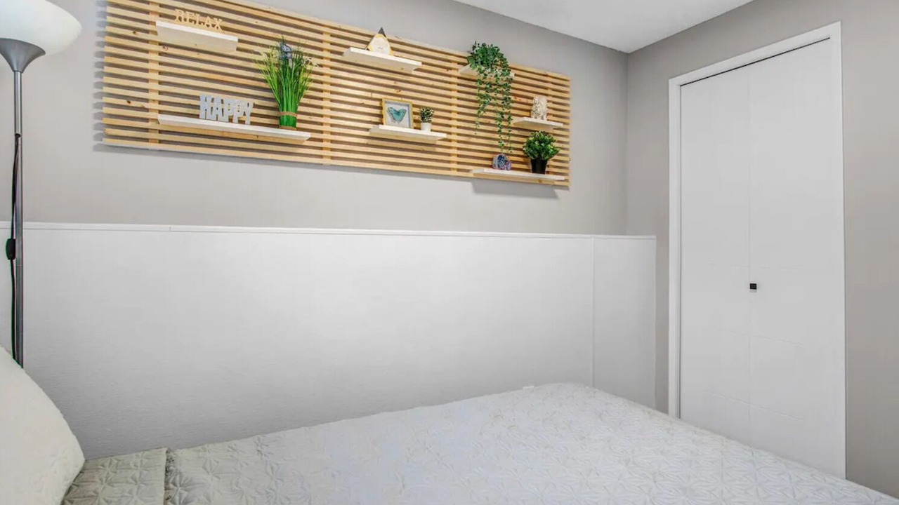 Photo of Bedroom in North Central Edmonton