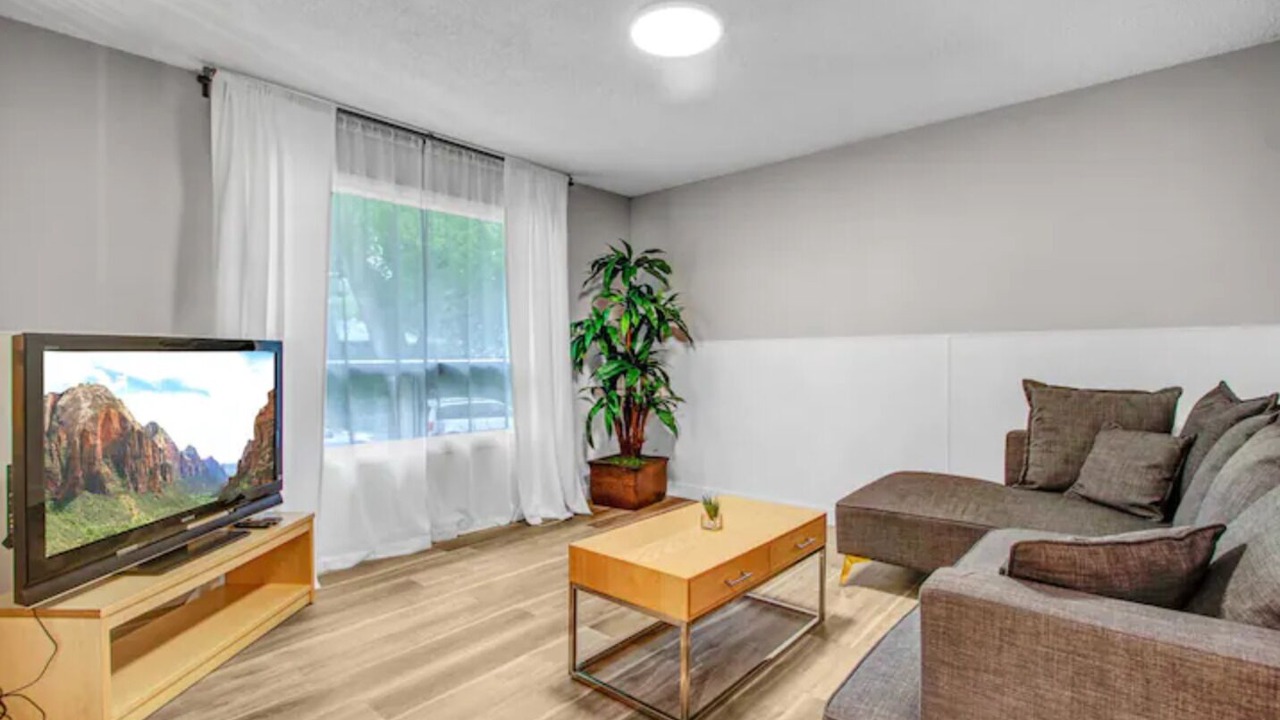 Photo of Livingroom in North Central Edmonton