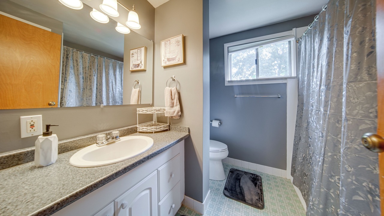 Photo of Bathroom in Richmond Heights
