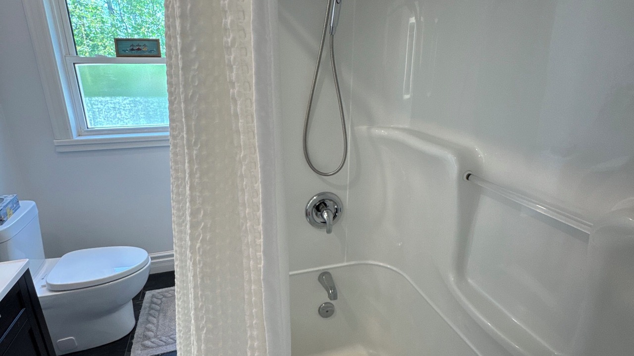 Photo of Bathroom in Brackley Beach