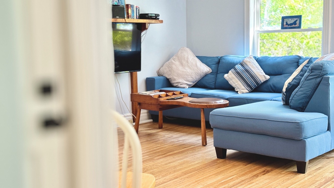 Photo of Livingroom in Brackley Beach
