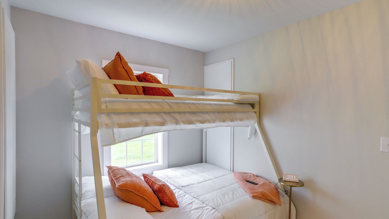 Photo of Bedroom in Port Clinton