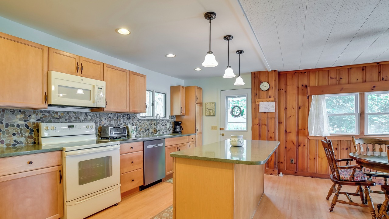 Photo of Kitchen in Scottsburg