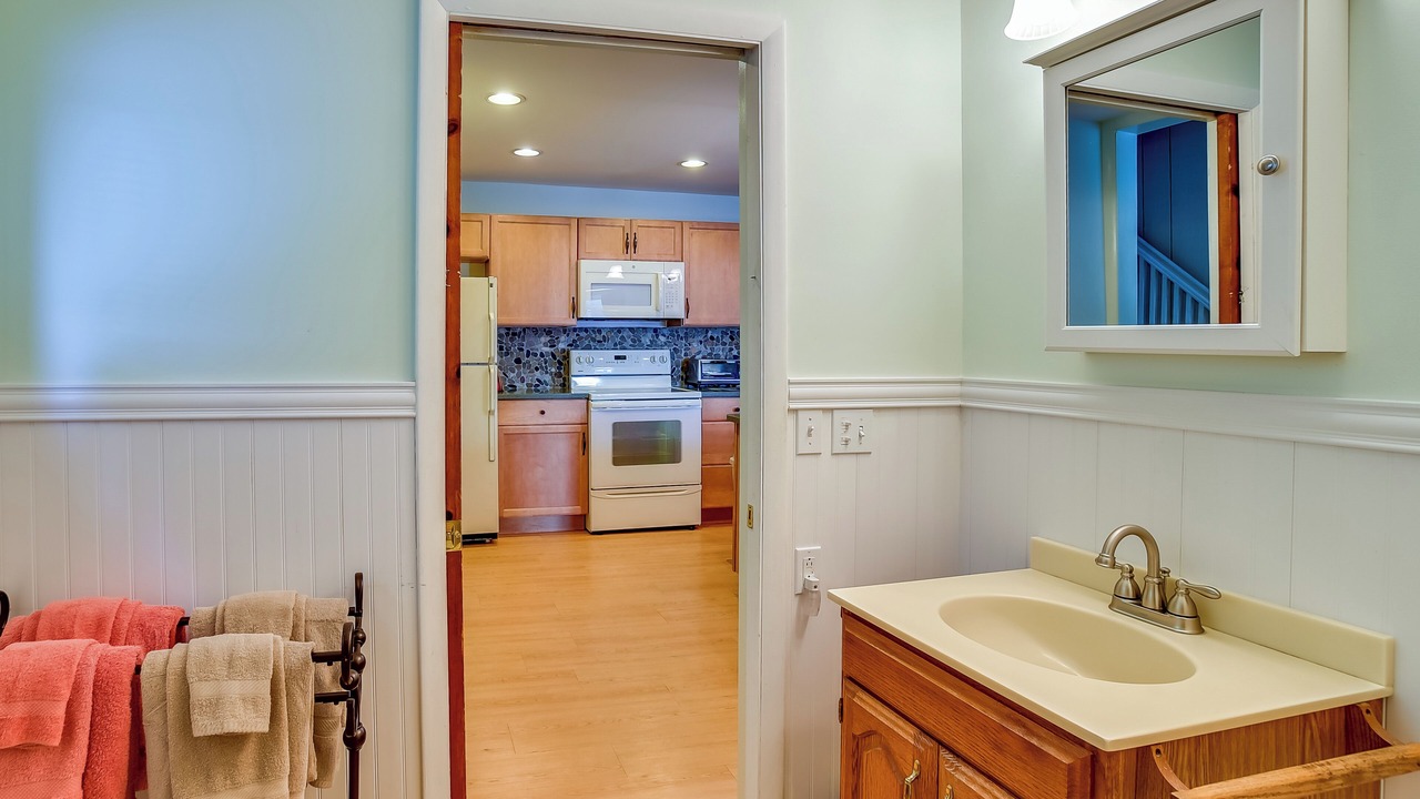Photo of Bathroom in Scottsburg