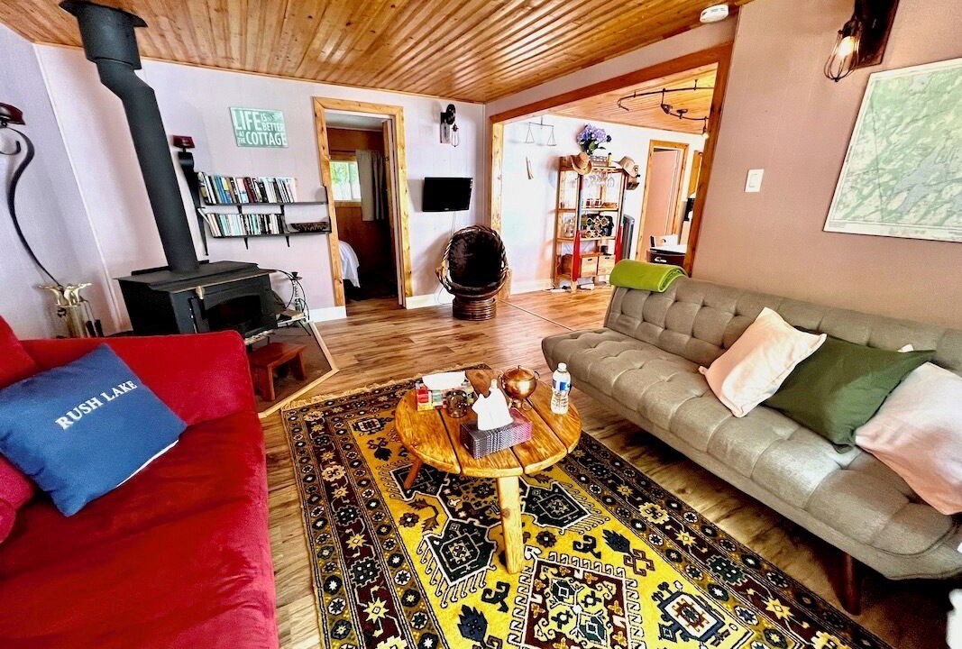 Photo of Livingroom in Head Lake