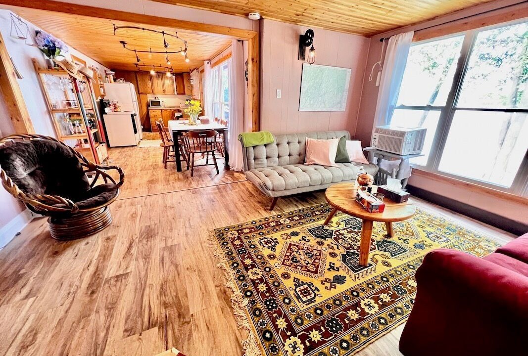 Photo of Livingroom in Head Lake