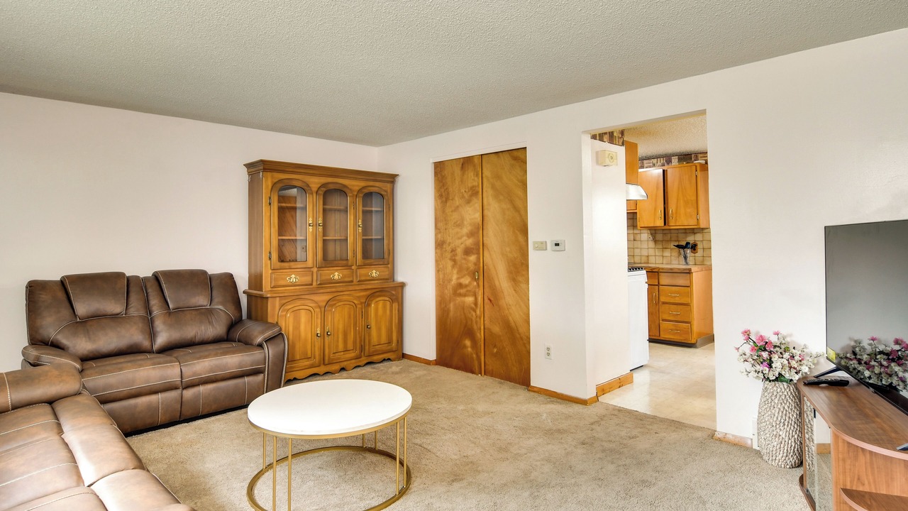 Photo of Livingroom in Depew