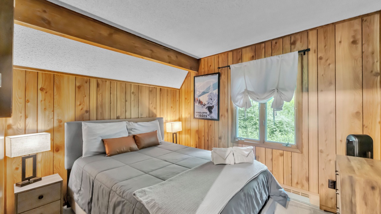 Photo of Bedroom in Ellicottville