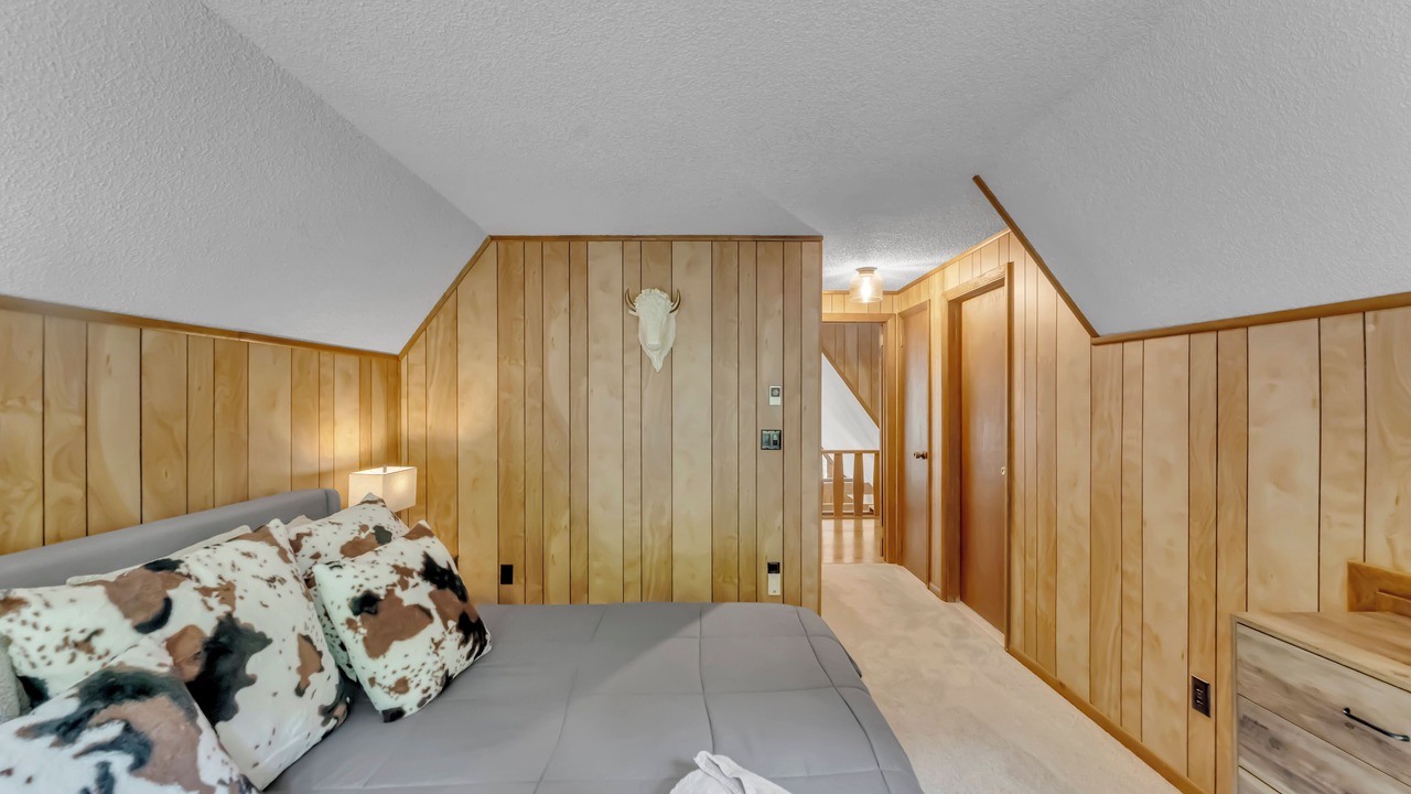 Photo of Bedroom in Ellicottville