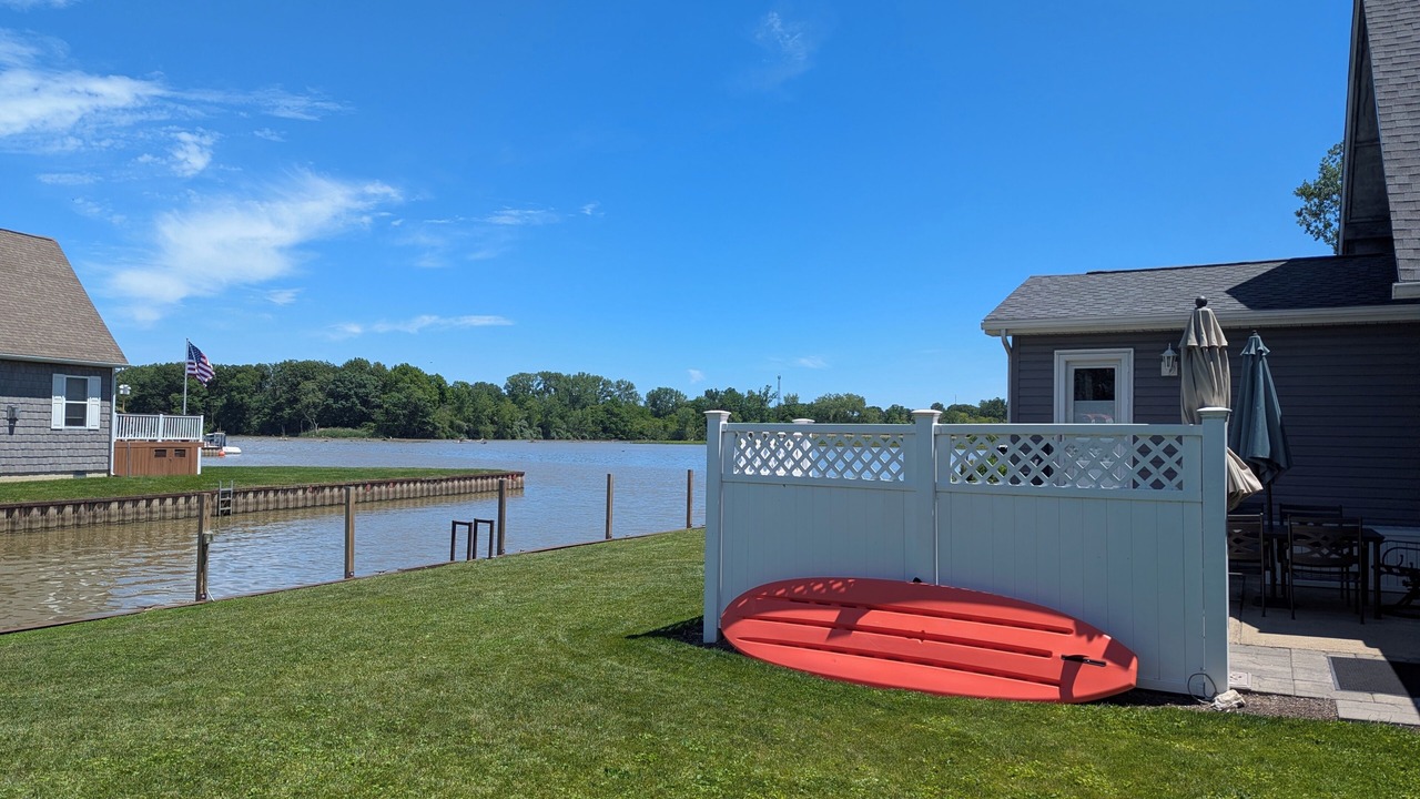 Photo of Outdoor in Huron