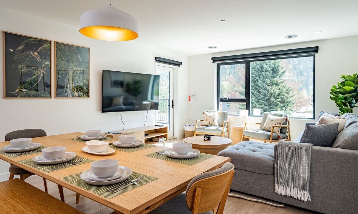 Photo of Livingroom in Revelstoke