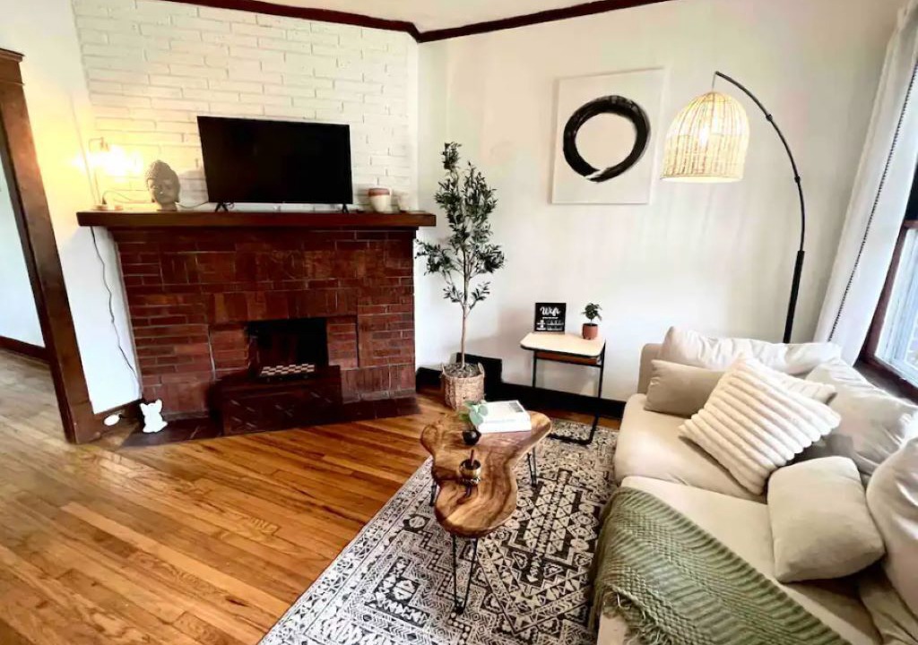 Photo of Livingroom in Lakewood