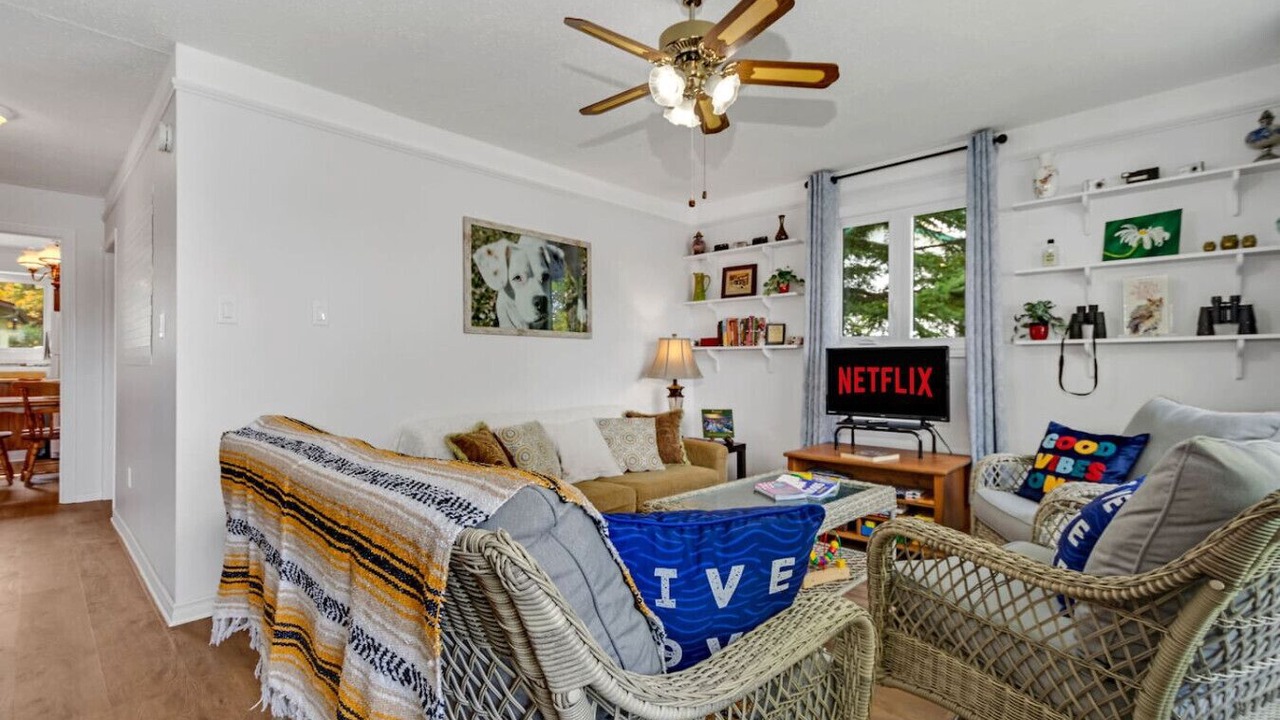 Photo of Livingroom in Drummond-North Elmsley