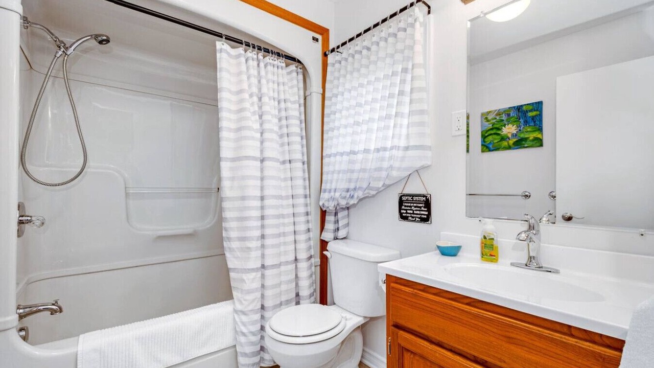 Photo of Bathroom in Drummond-North Elmsley