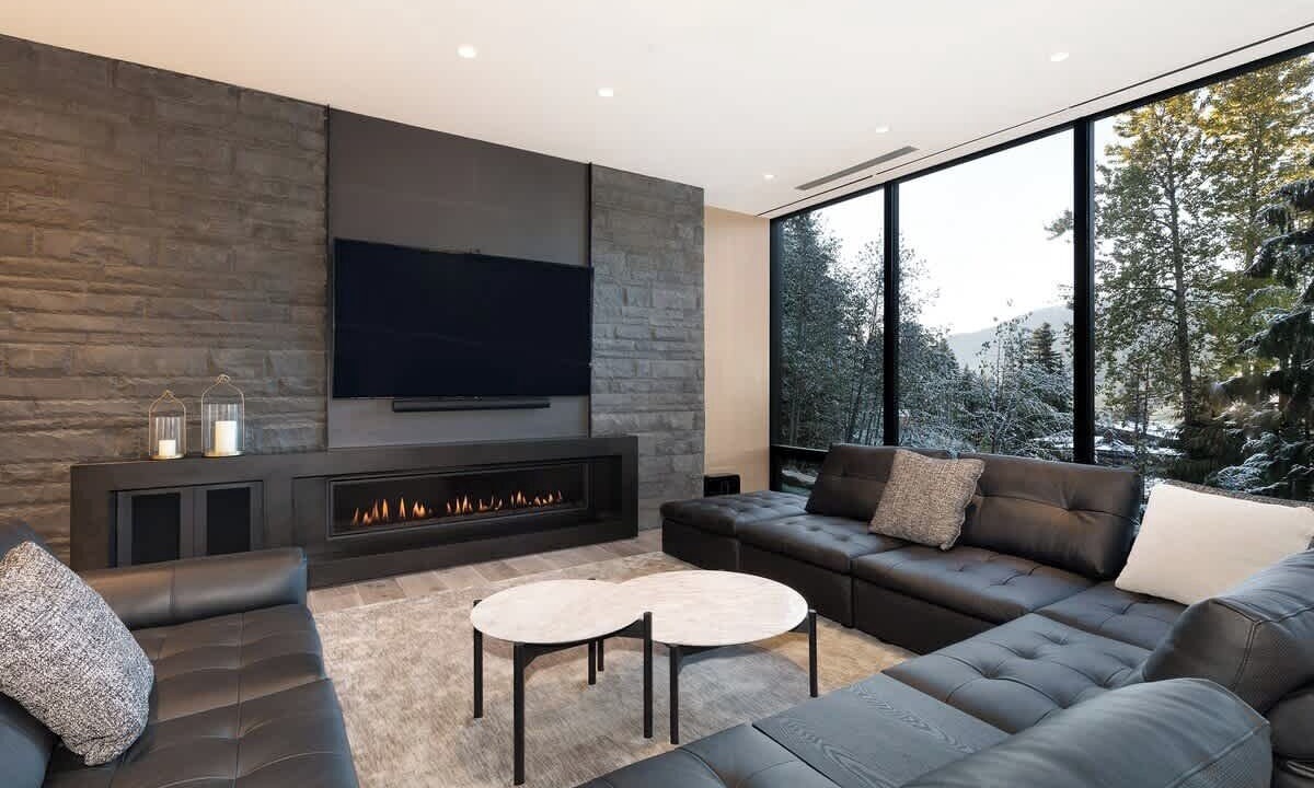 Photo of Livingroom in Whistler Creekside
