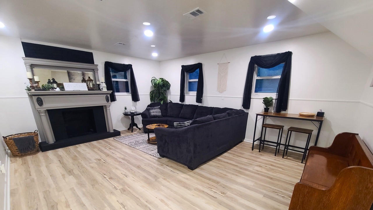 Photo of Livingroom in Oberlin