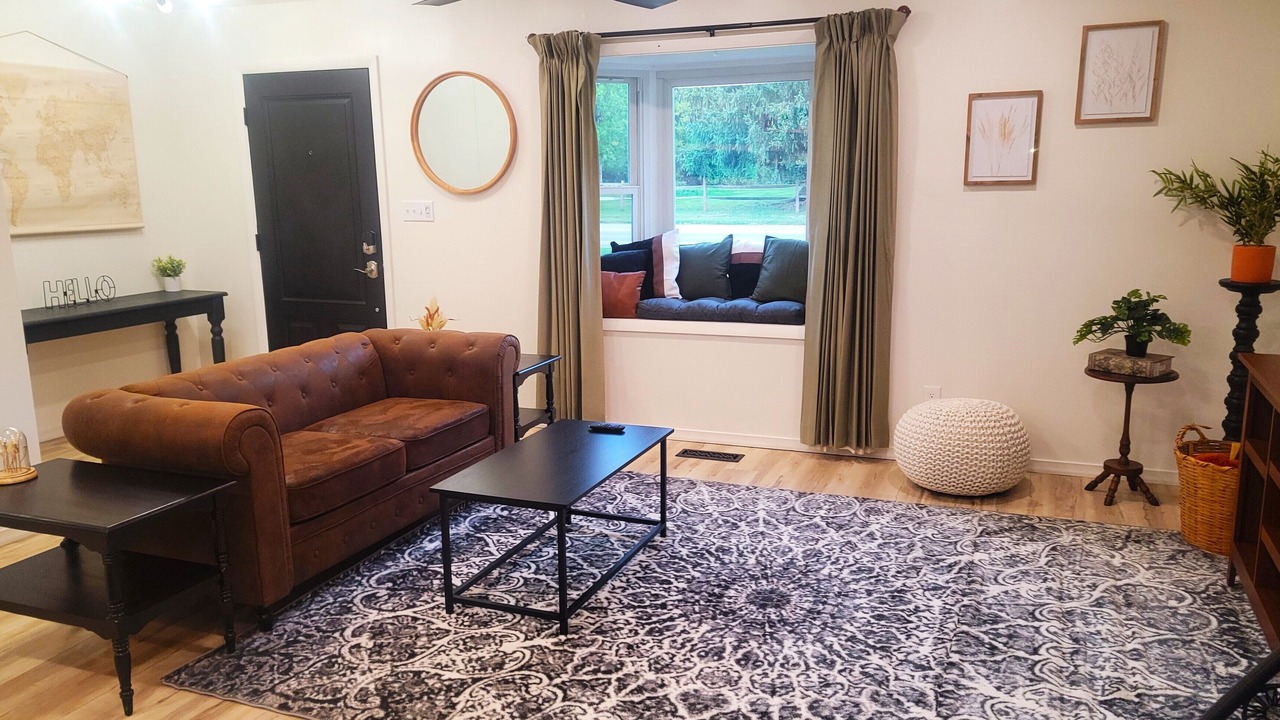 Photo of Livingroom in Oberlin