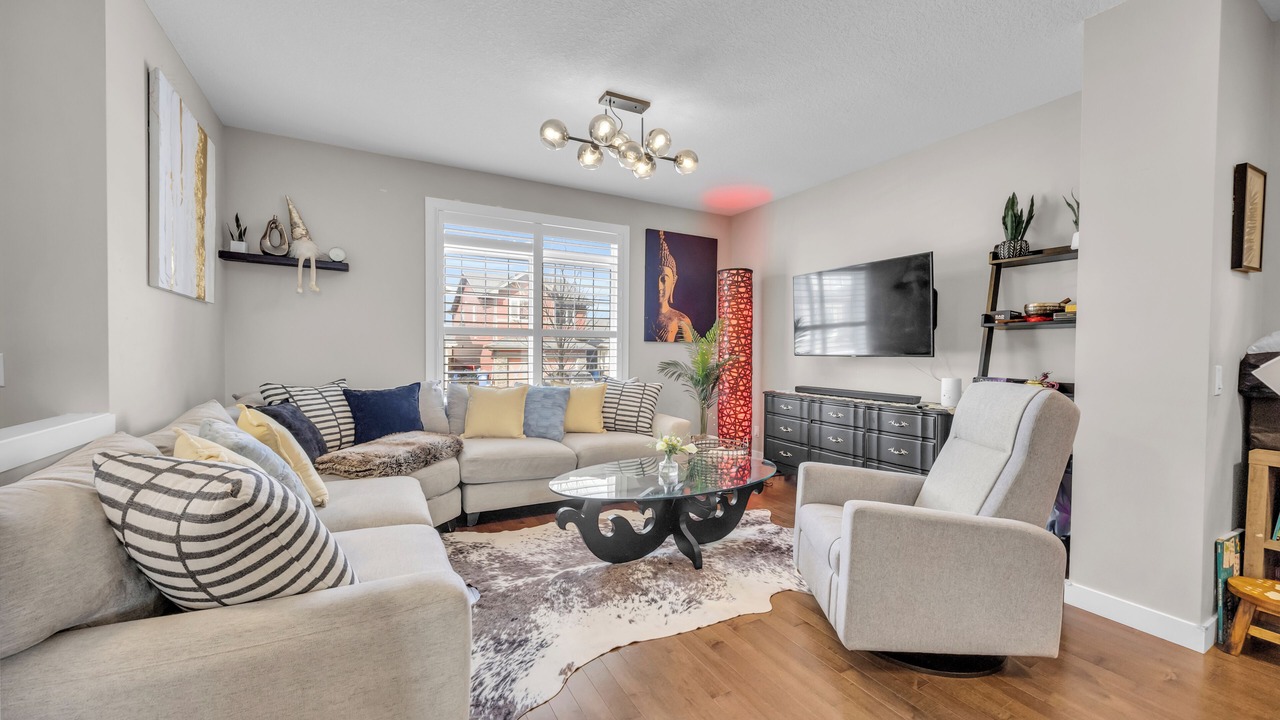Photo of Livingroom in Cochrane