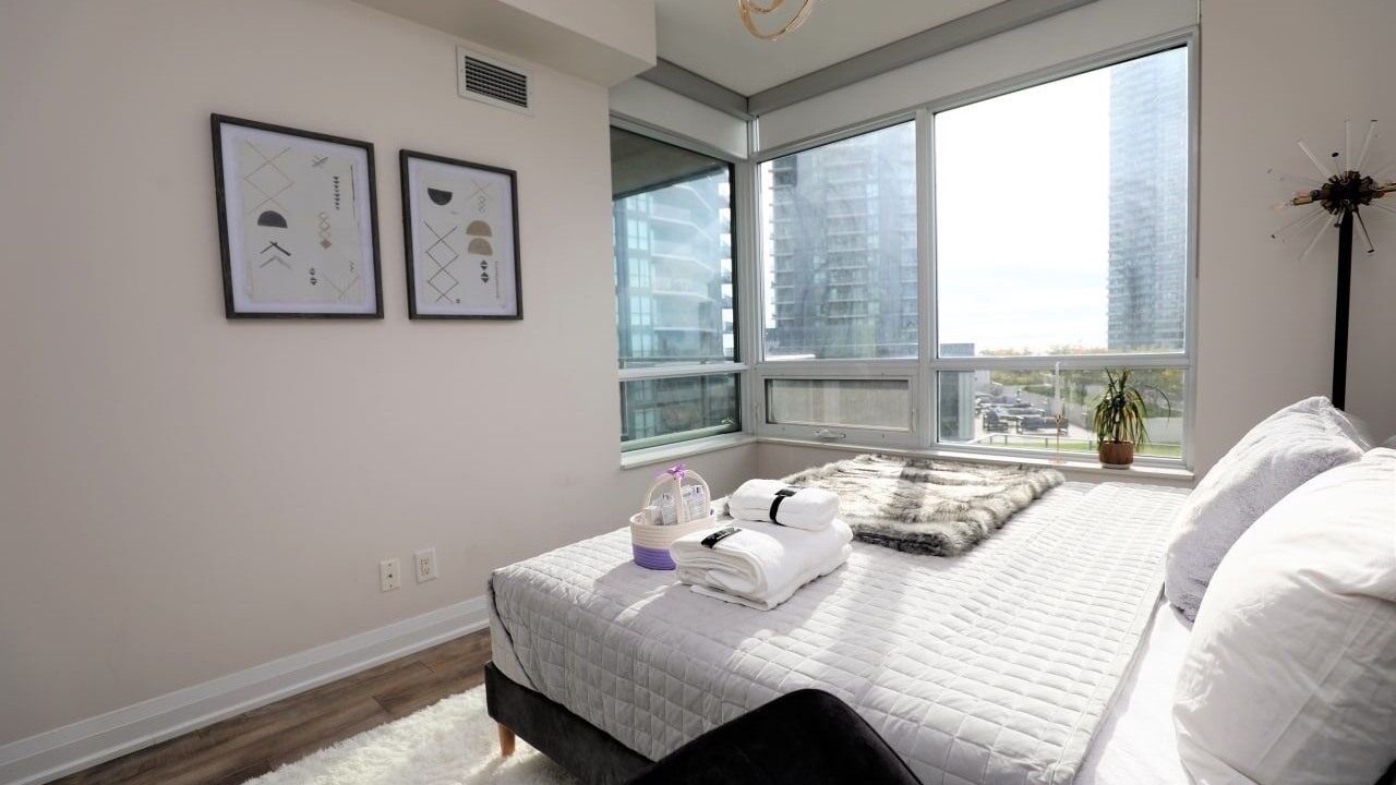 Photo of Bedroom in Humber Bay Shores