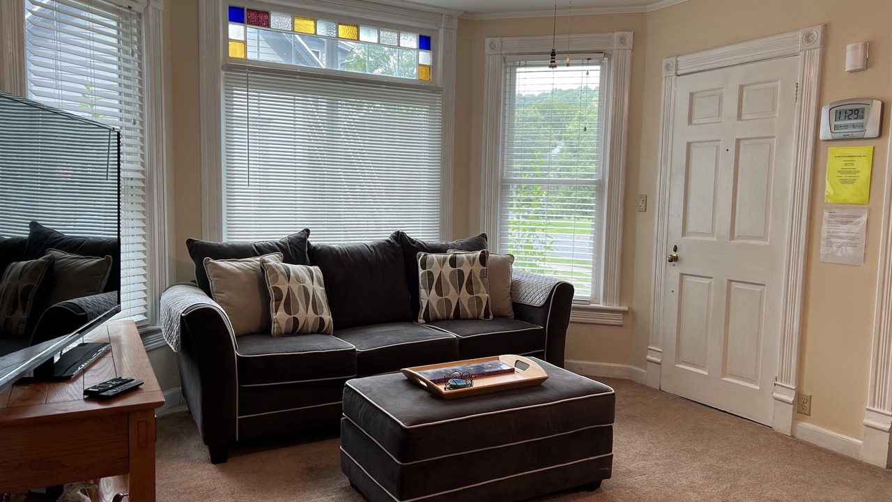 Photo of Livingroom in Oneonta