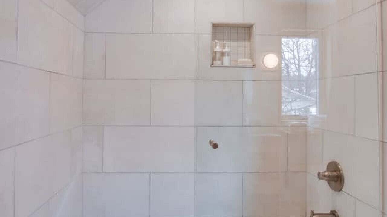 Photo of Bathroom in Maple City