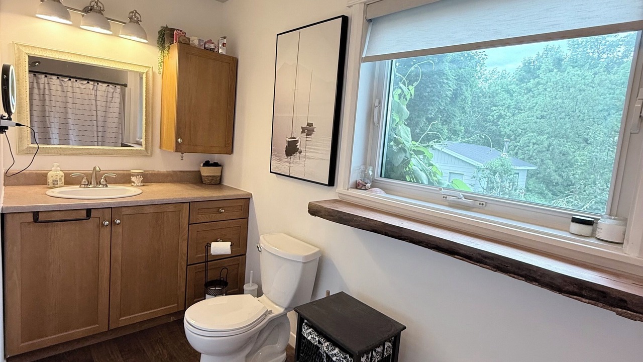 Photo of Bathroom in Saint-Michel-de-Bellechasse