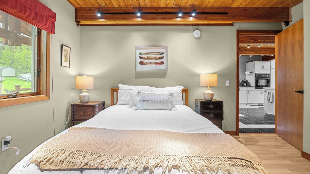 Photo of Bedroom in Honeoye