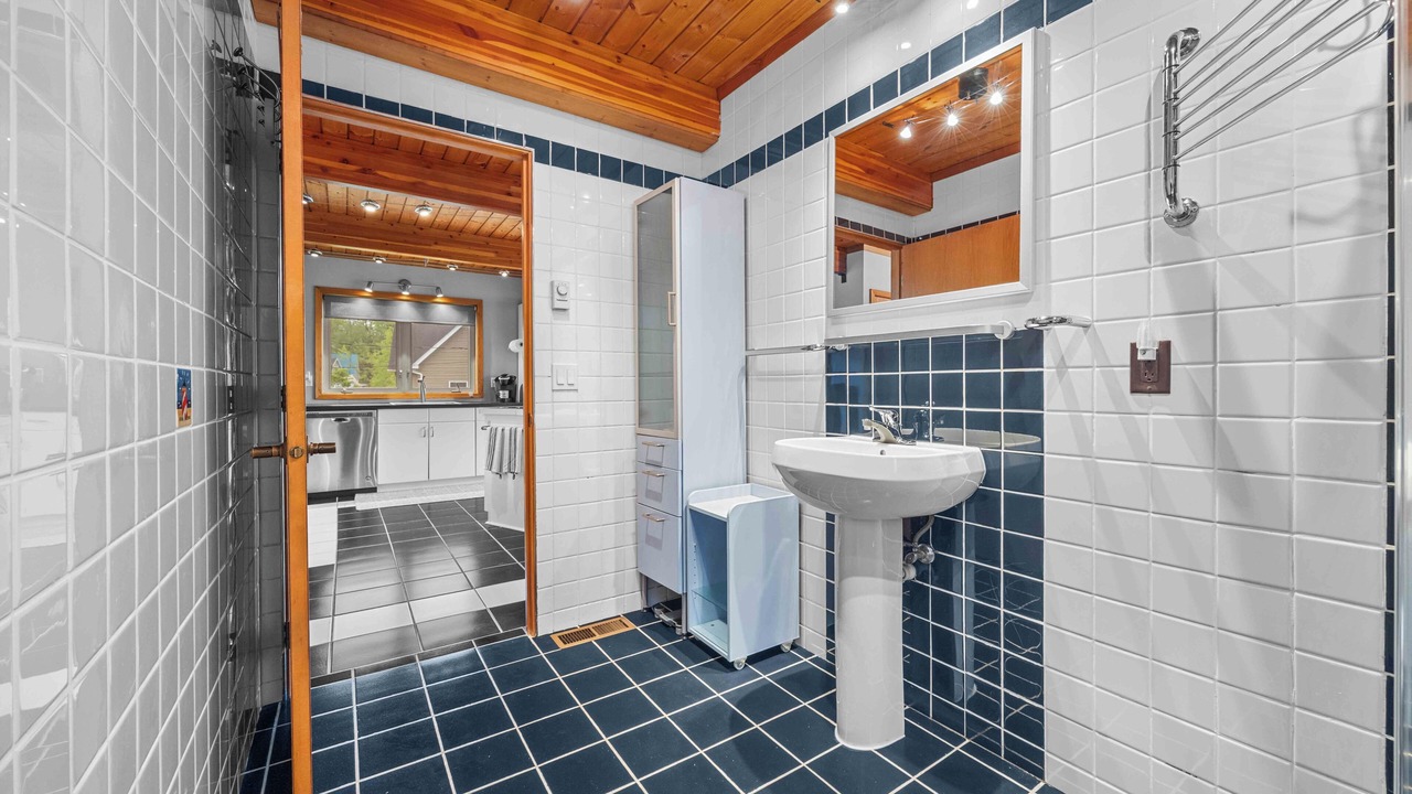 Photo of Bathroom in Honeoye