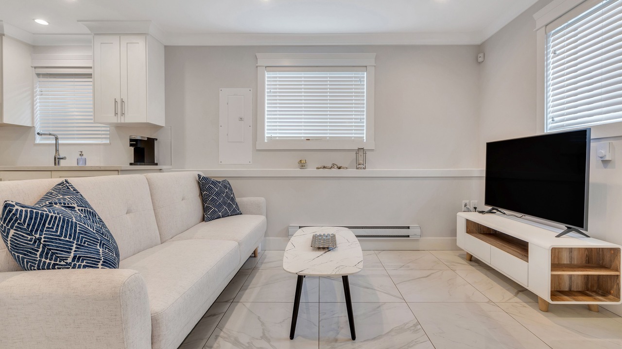 Photo of Livingroom in East Side