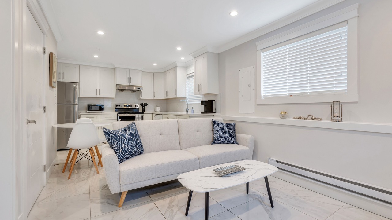 Photo of Livingroom in East Side