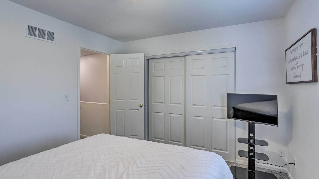 Photo of Bedroom in Southwyck