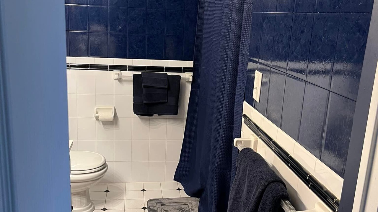 Photo of Bathroom in Lakemont