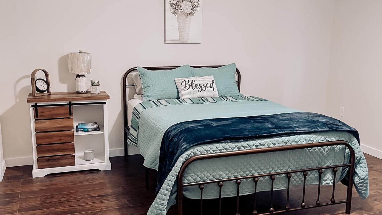 Photo of Bedroom in Lakemont