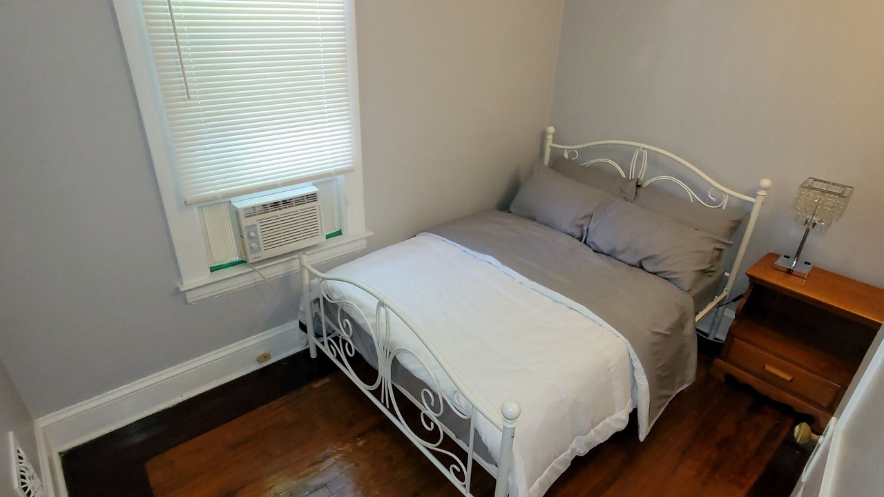 Photo of Bedroom in Lakewood