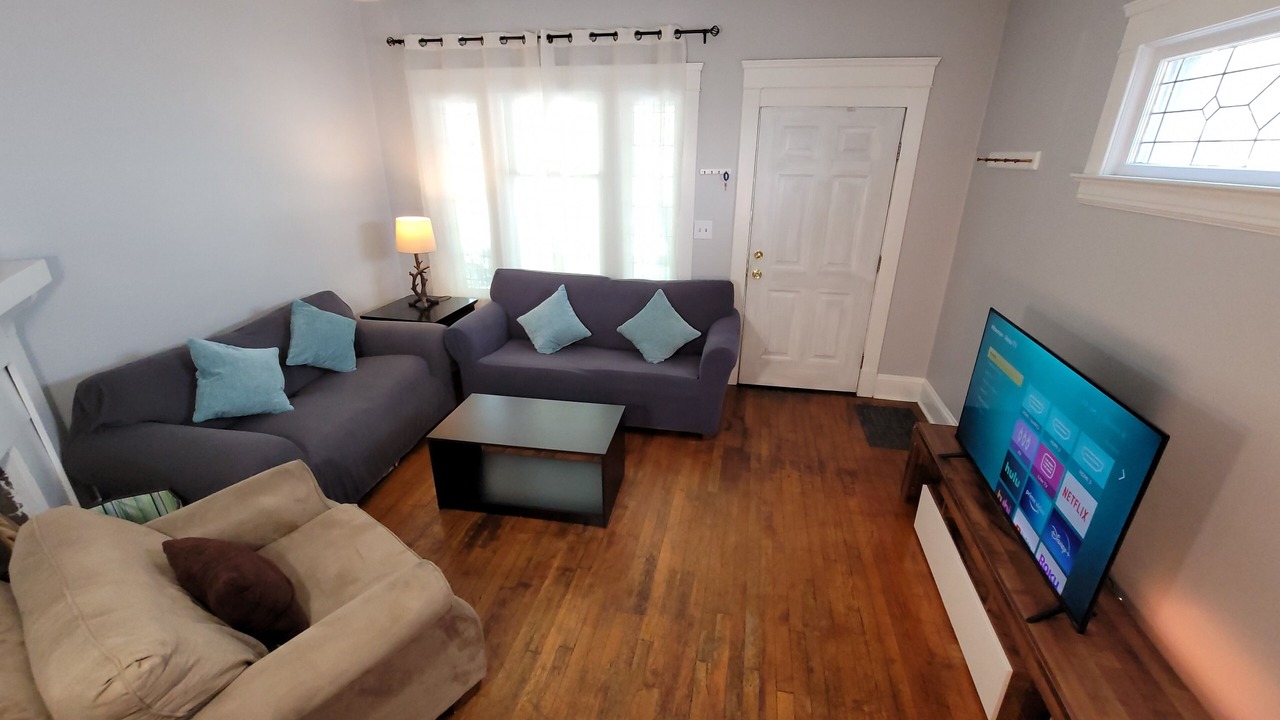 Photo of Livingroom in Lakewood