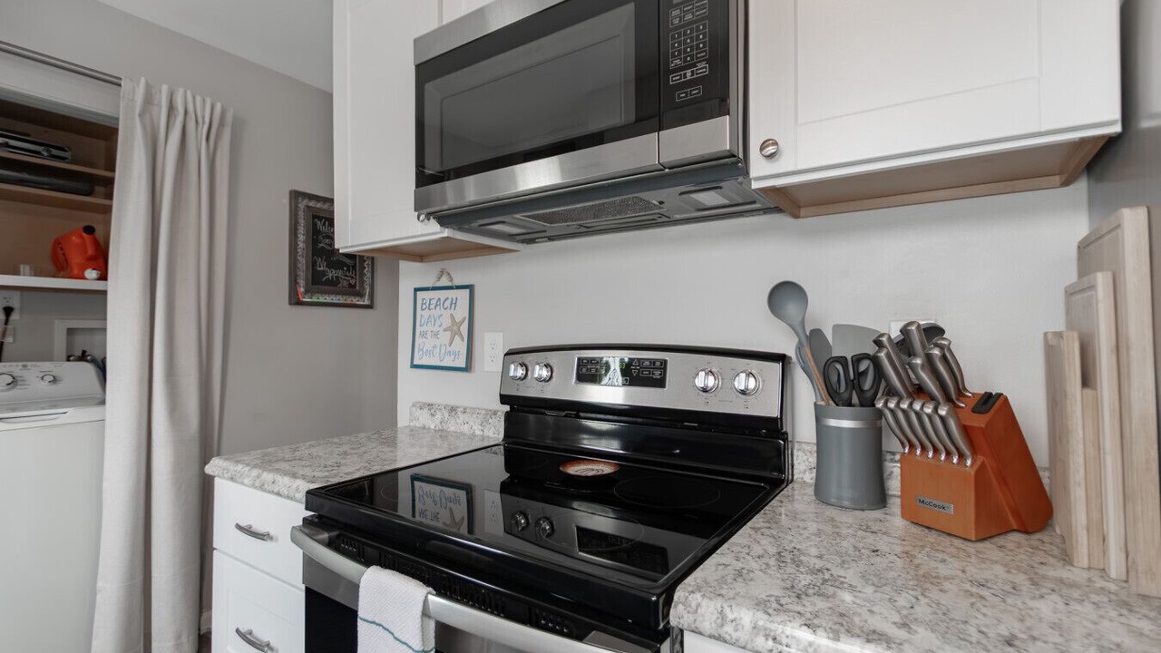 Photo of Kitchen in Mentor Headlands