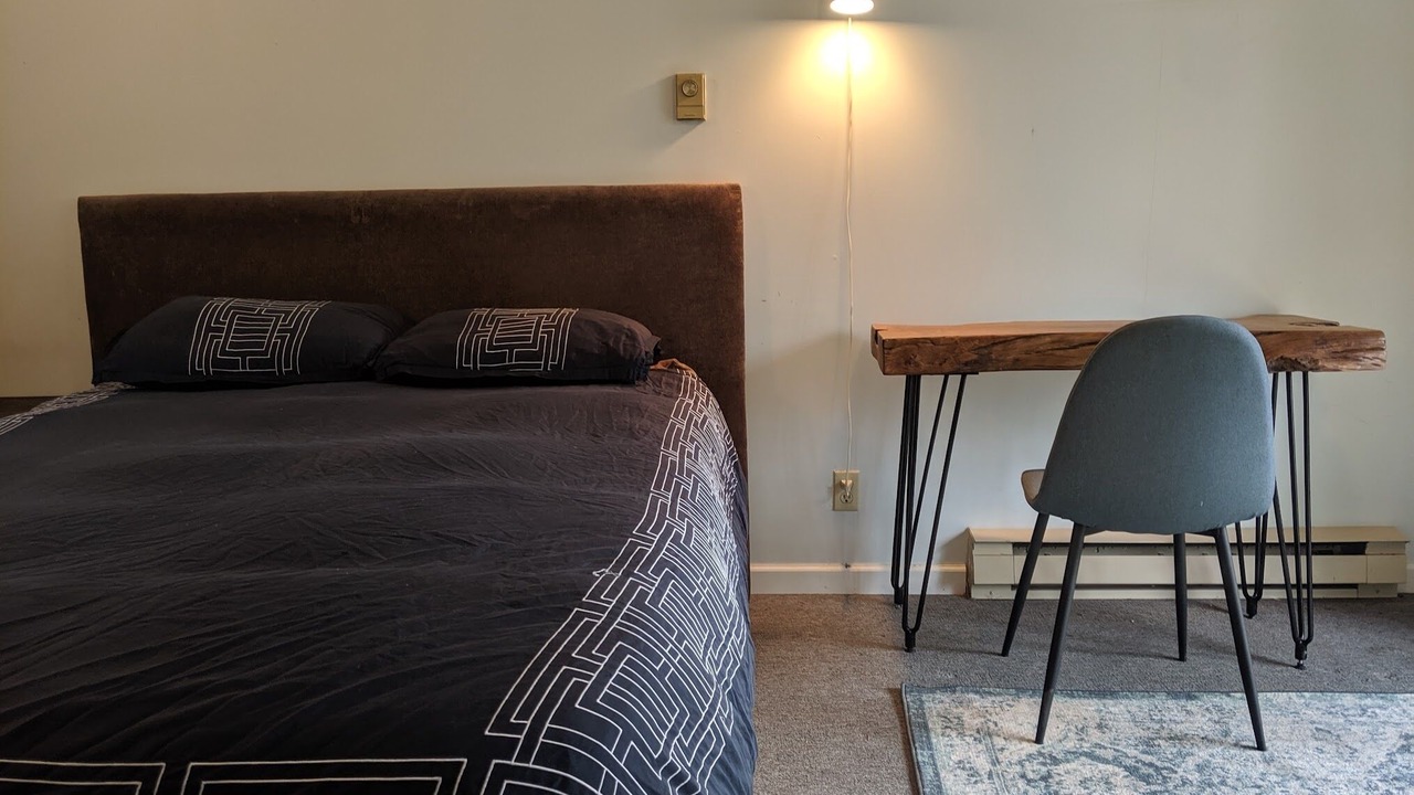 Photo of Bedroom in Pender Island