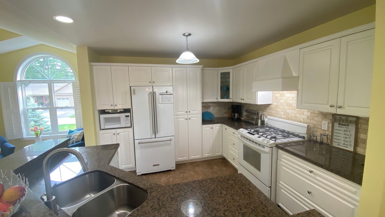 Photo of Kitchen in Wasaga Beach