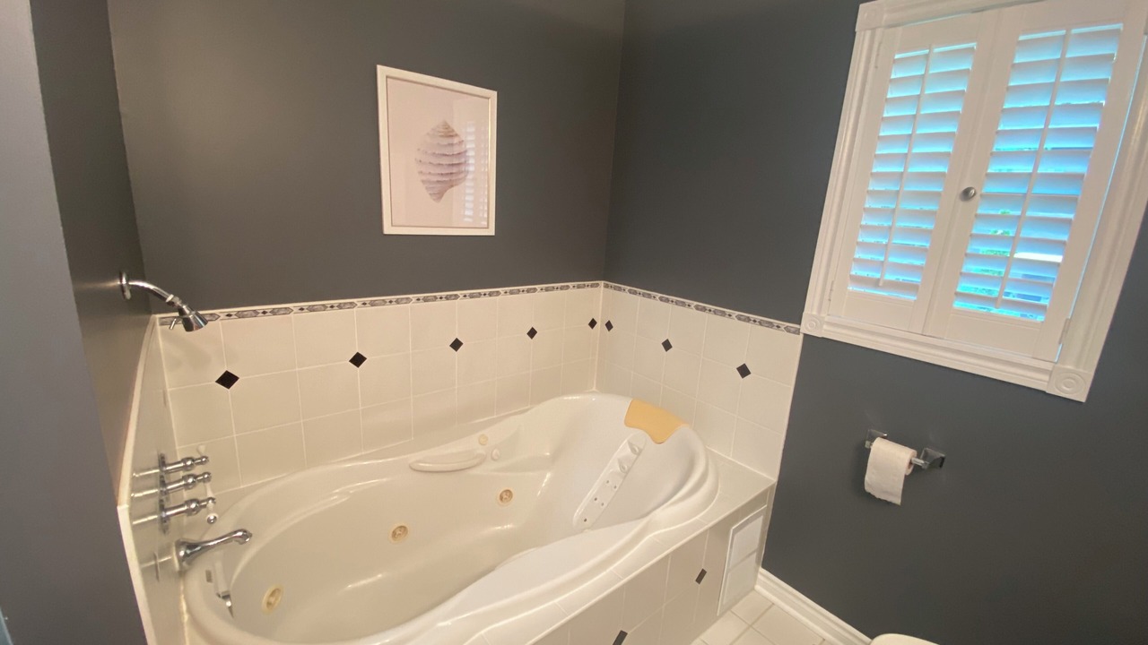 Photo of Bathroom in Wasaga Beach