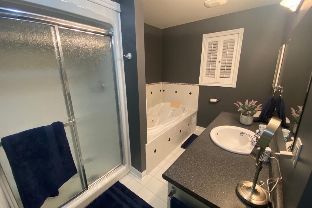 Photo of Bathroom in Wasaga Beach