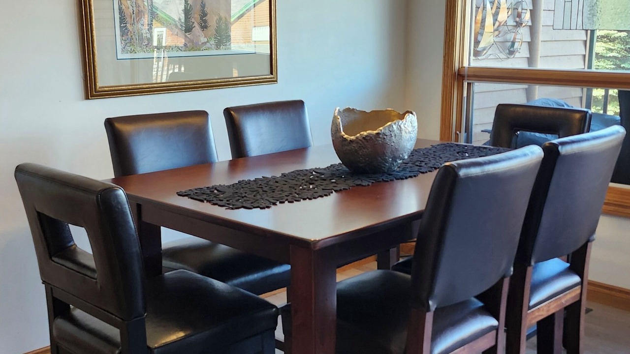 Photo of Livingroom in East Kootenay