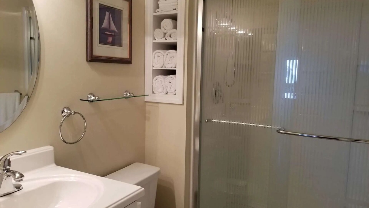 Photo of Bathroom in Port Clinton
