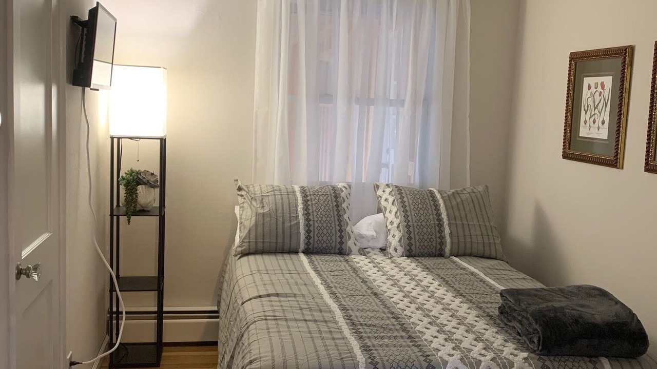 Photo of Bedroom in Seneca Falls