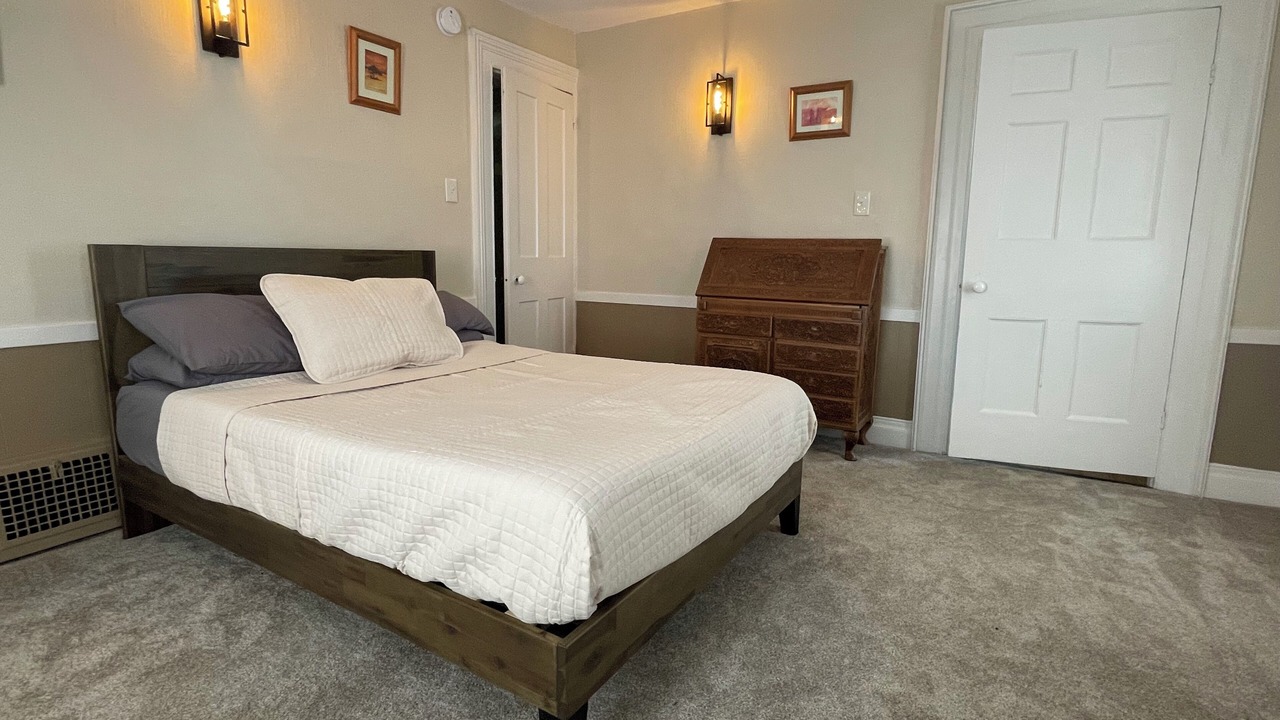 Photo of Bedroom in Hudson