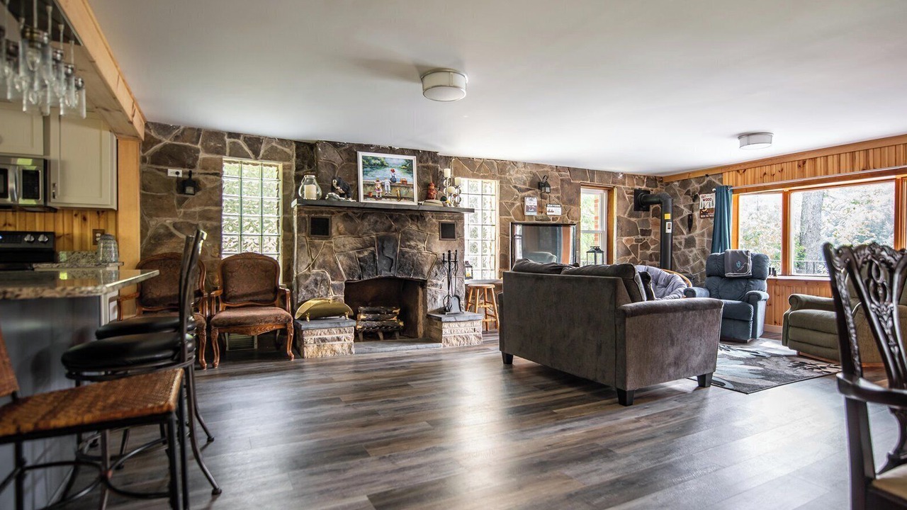 Photo of Livingroom in Laporte