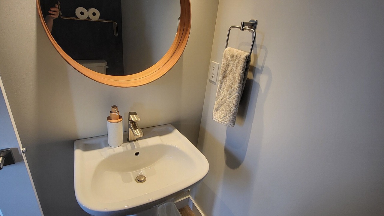 Photo of Bathroom in Sylvan Lake