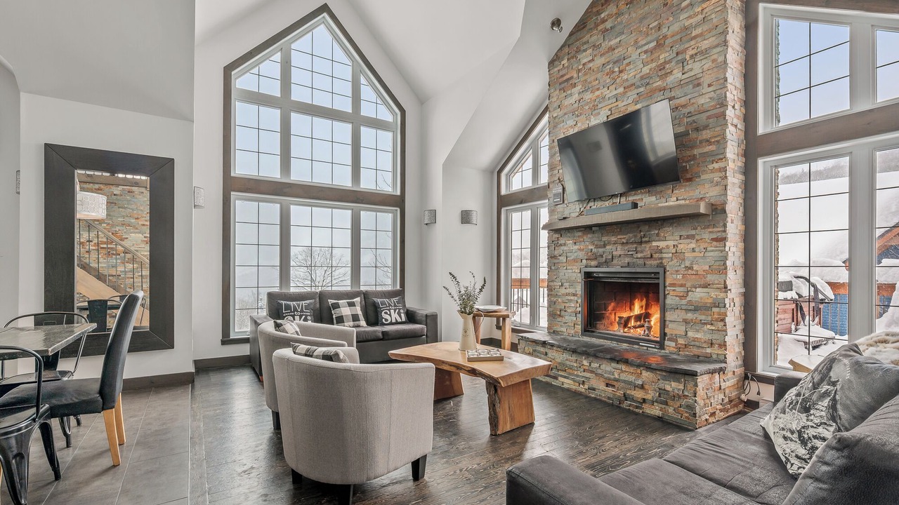 Photo of Livingroom in Stoneham
