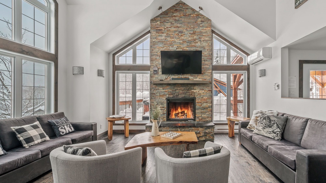 Photo of Livingroom in Stoneham