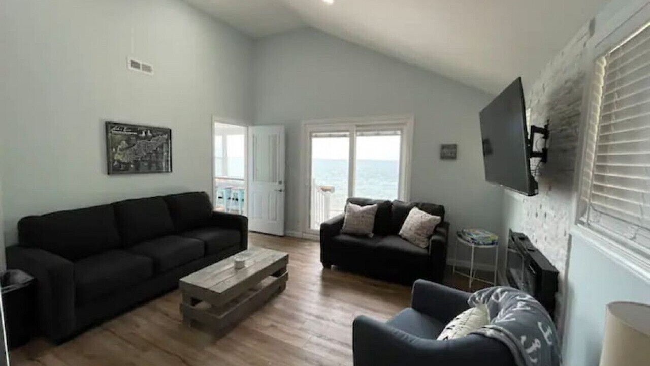 Photo of Livingroom in Geneva-on-the-Lake